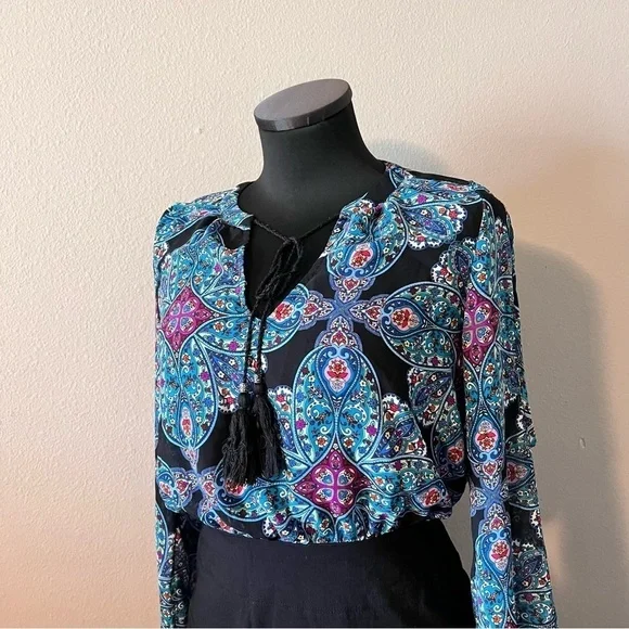 ✨ Nicole by Nicole Miller Cold Shoulder Dress Bold Paisley size 6 - Picture 4 of 7